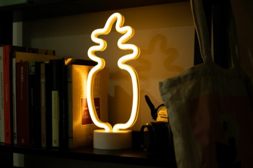Figura Neón LED Piña