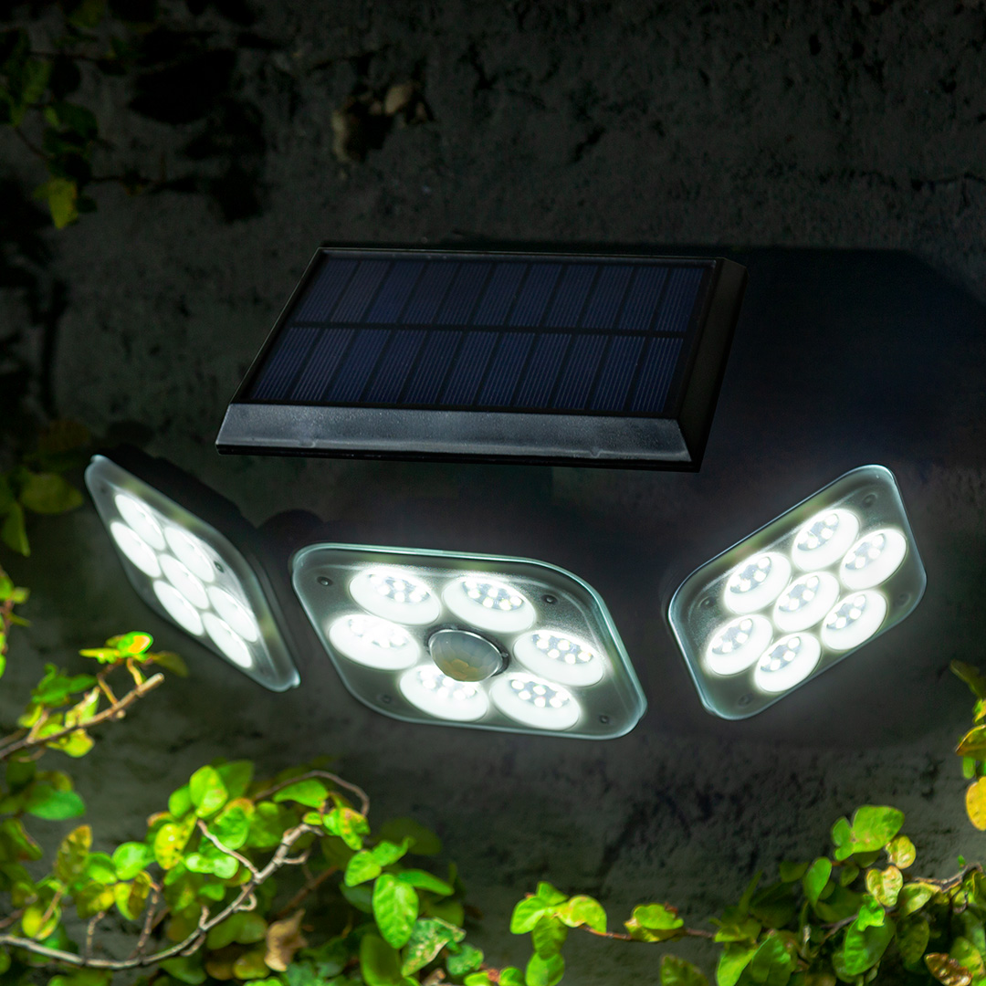 Foco Solar Triple 138 led - Ledzone